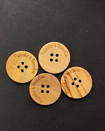 Bottone legno tondo 25mm con 4 fori